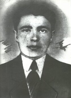 Чоловік убитий 11 липня 1943 р. у селі Вітольдів.